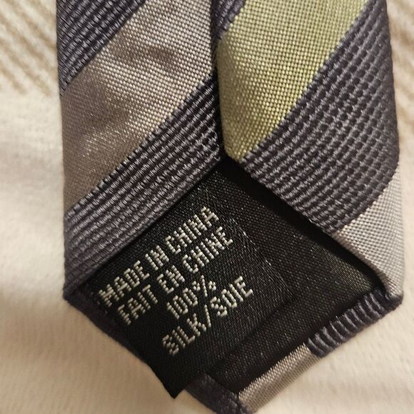 Mexx men tie green and gray stripes 100% silk unworn brand new soft classic gift - Picture 2 of 3